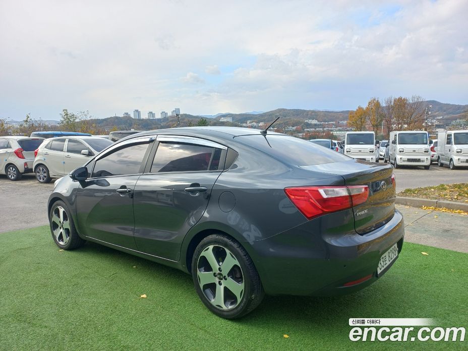 Kia Pride 3rd Gen фото 2