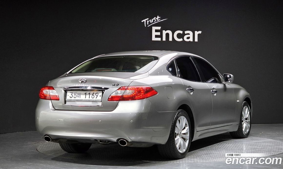 Infiniti M37 фото 2