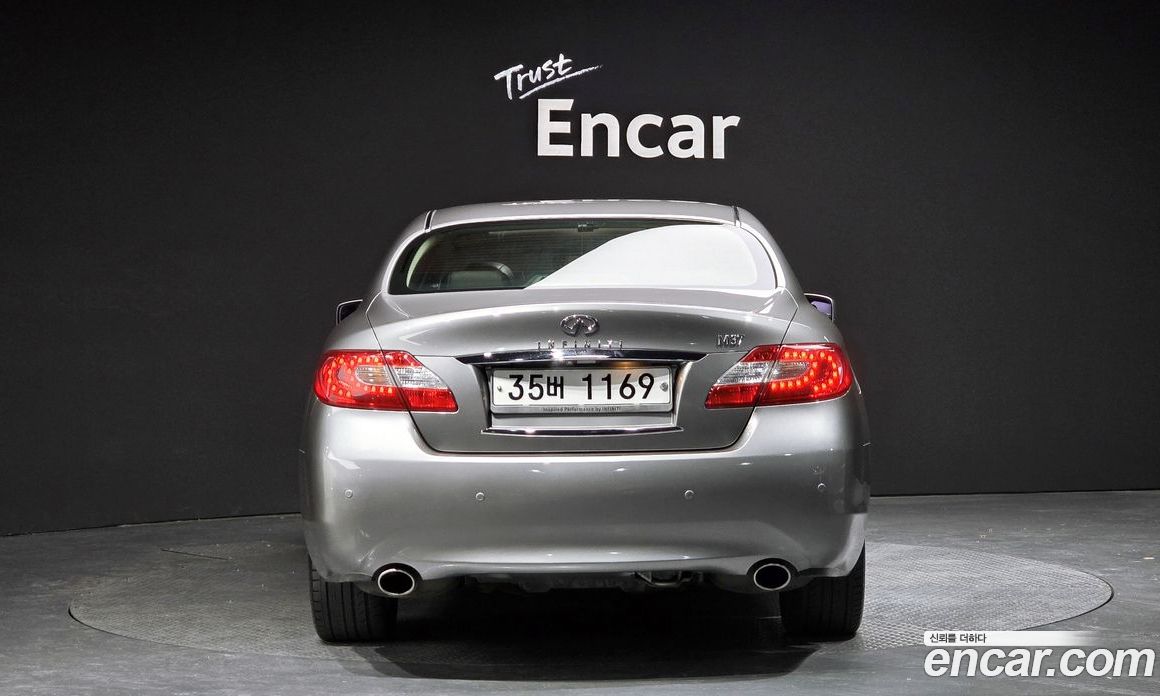 Infiniti M37 фото 4