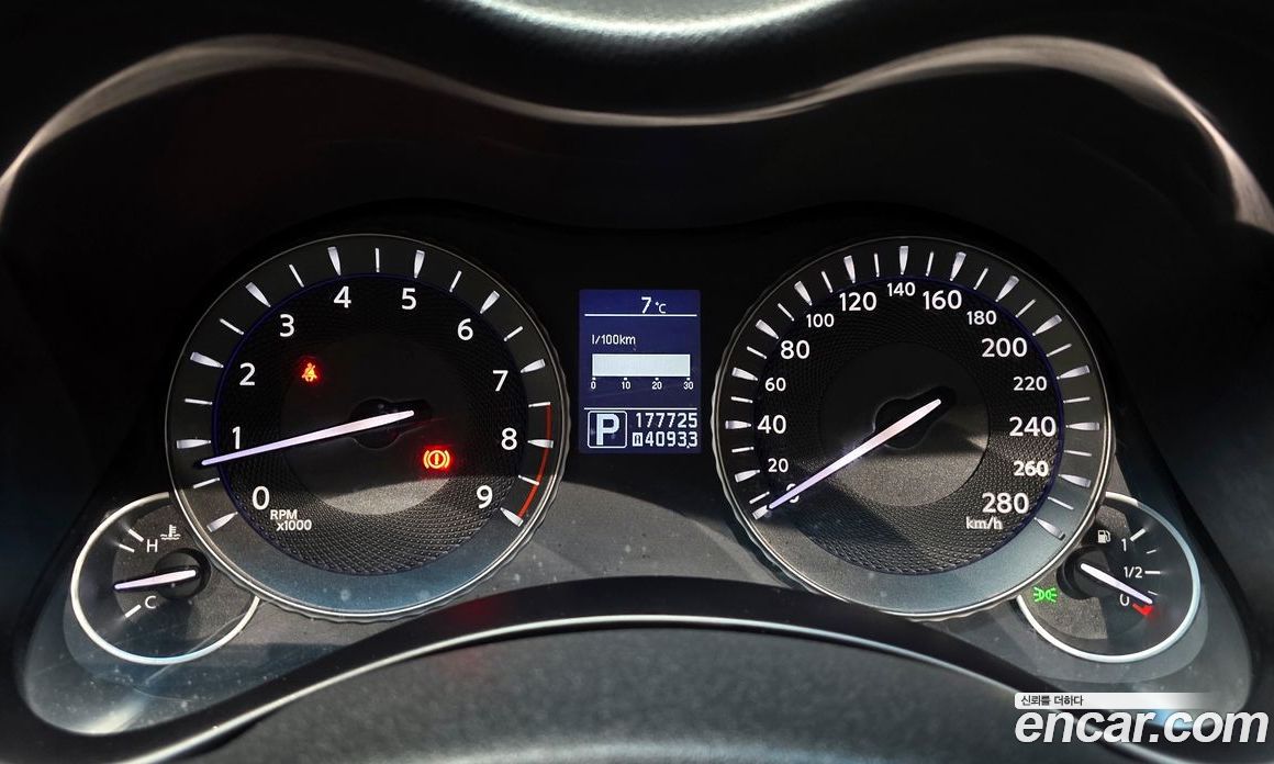 Infiniti M37 фото 8