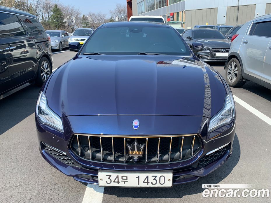 Maserati Quattroporte фото 2