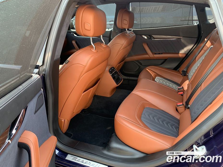 Maserati Quattroporte фото 7