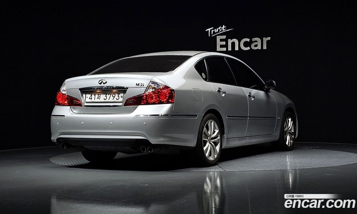 Infiniti M35 фото 2