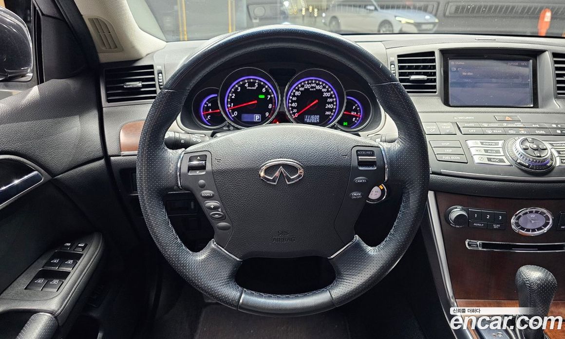 Infiniti M35 фото 13