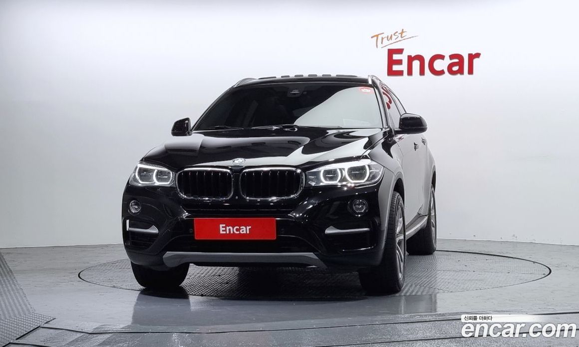 BMW X6 (F16) фото 3