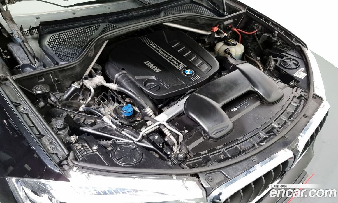 BMW X6 (F16) фото 6