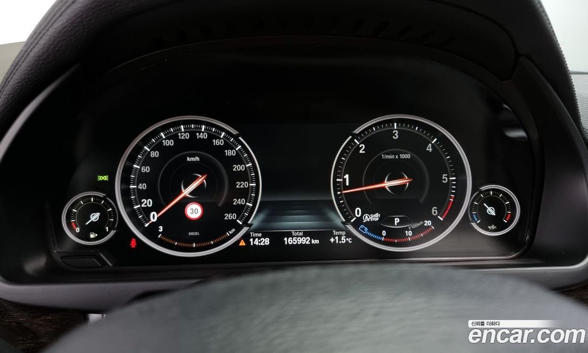 BMW X6 (F16) фото 8