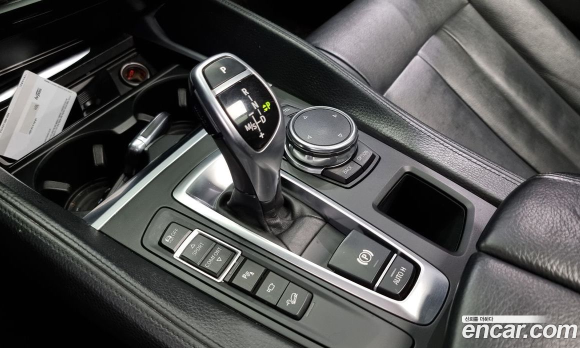 BMW X6 (F16) фото 9