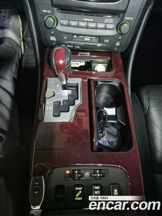 Lexus GS460 фото 9