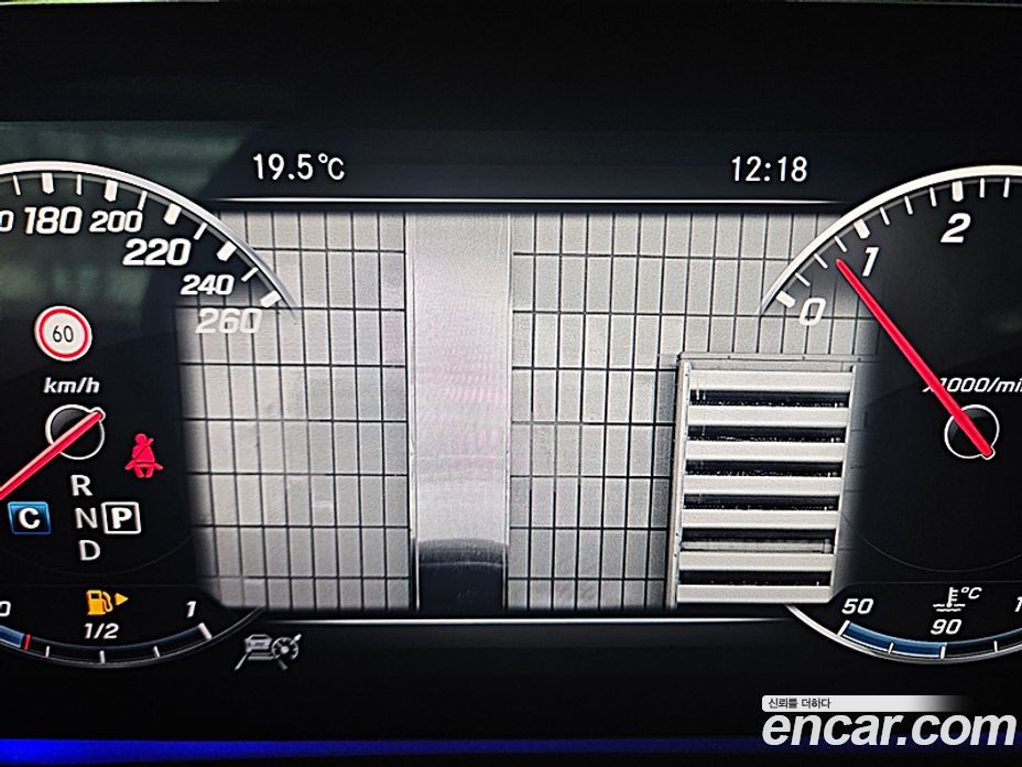 Mercedes-Benz S-Class W222 фото 13