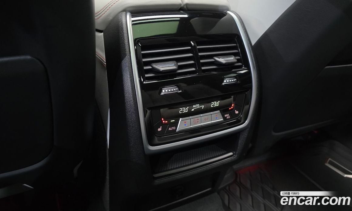 BMW X6M (G06) фото 17