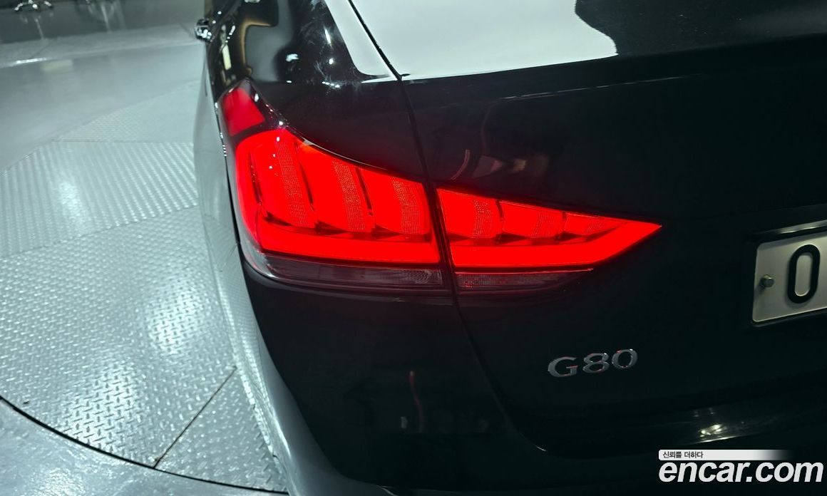 Genesis G80 фото 23