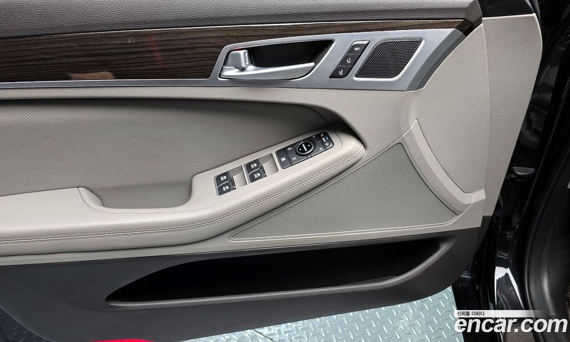 Genesis G80 фото 25