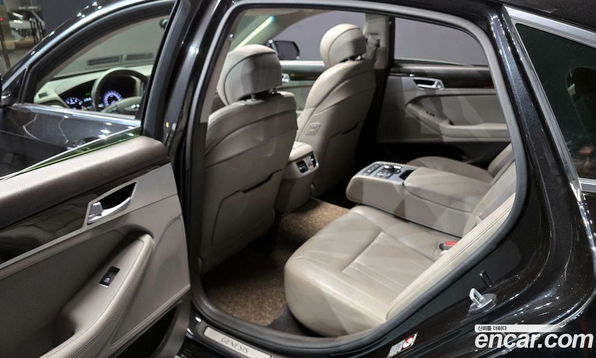 Genesis G80 фото 26