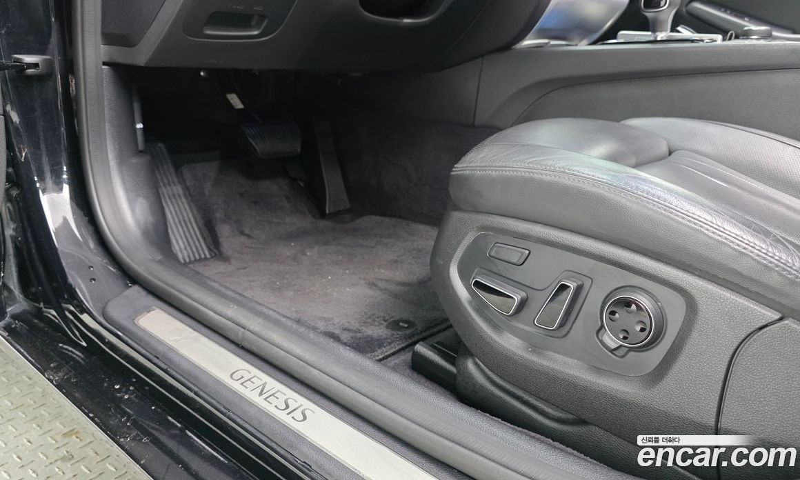 Genesis G80 фото 31