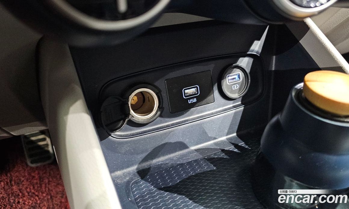 Hyundai Venue фото 30