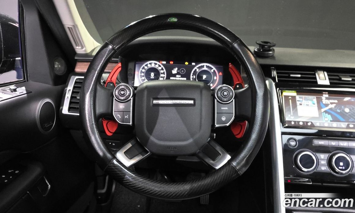 Land Rover Discovery 5 фото 13