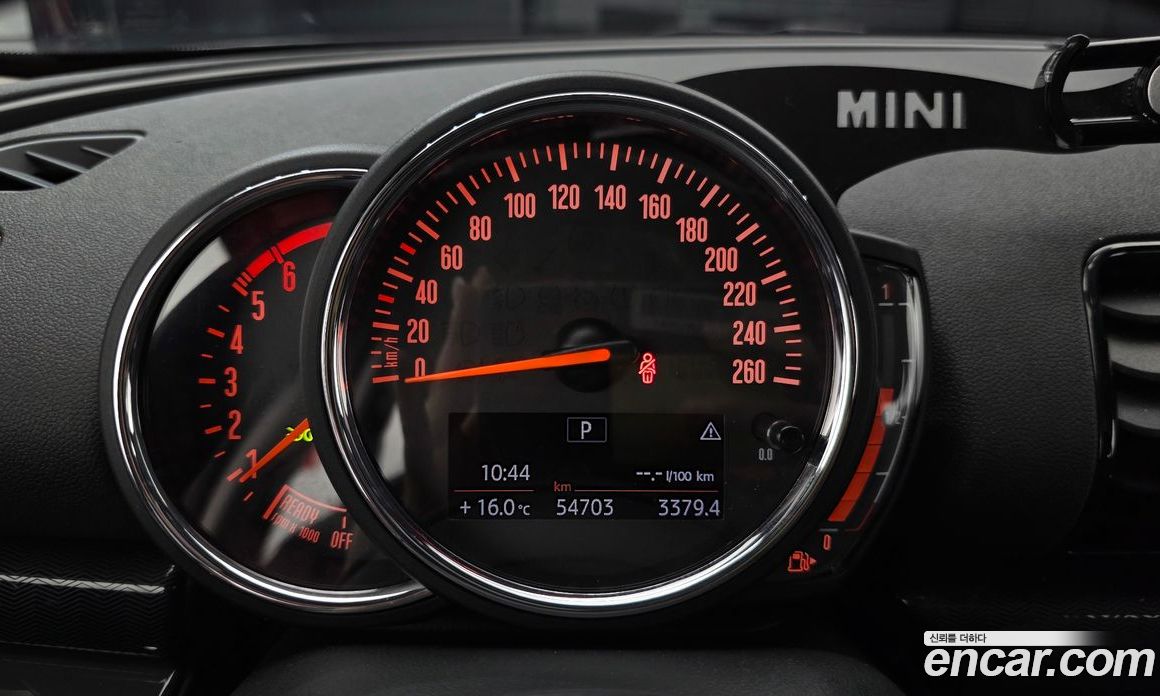 Mini Cooper Clubman D фото 8
