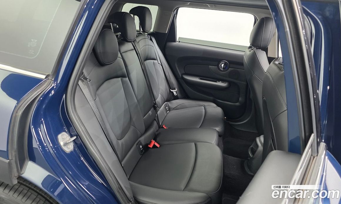 Mini Cooper Clubman D фото 11