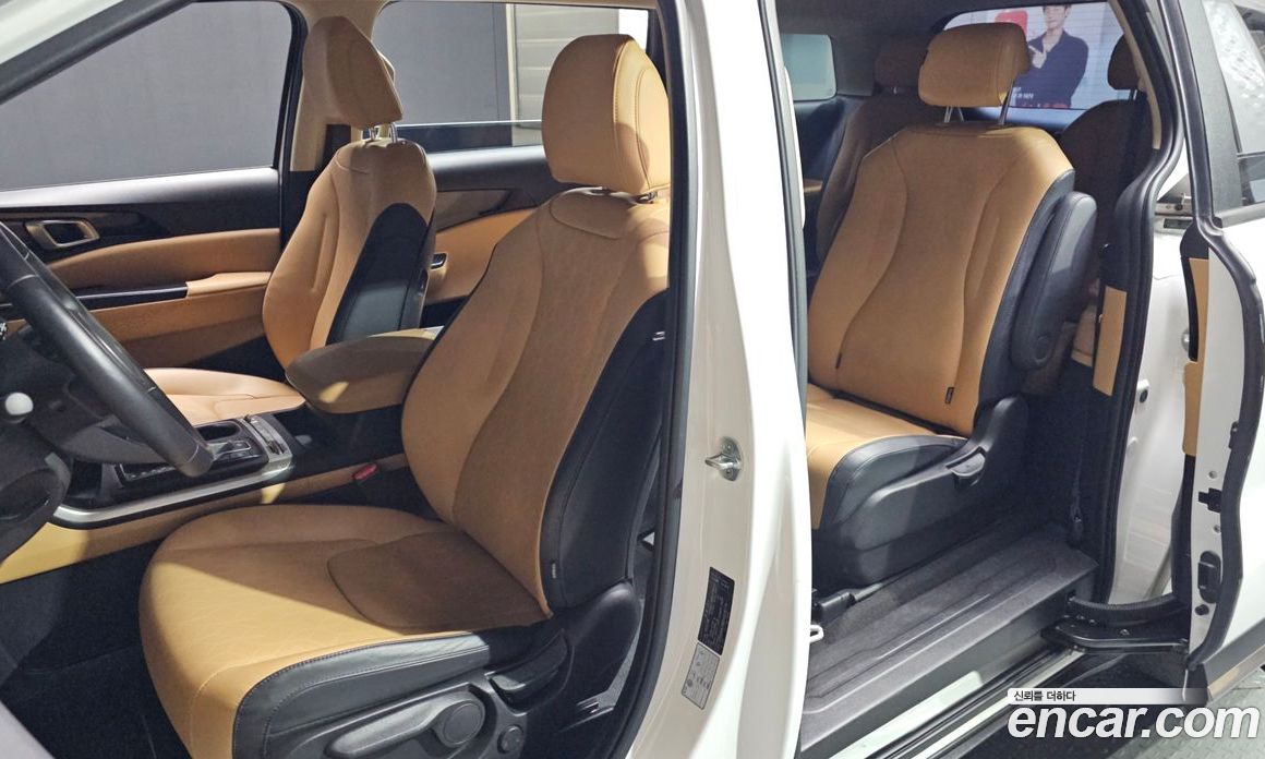 Kia Carnival 4th Gen фото 11