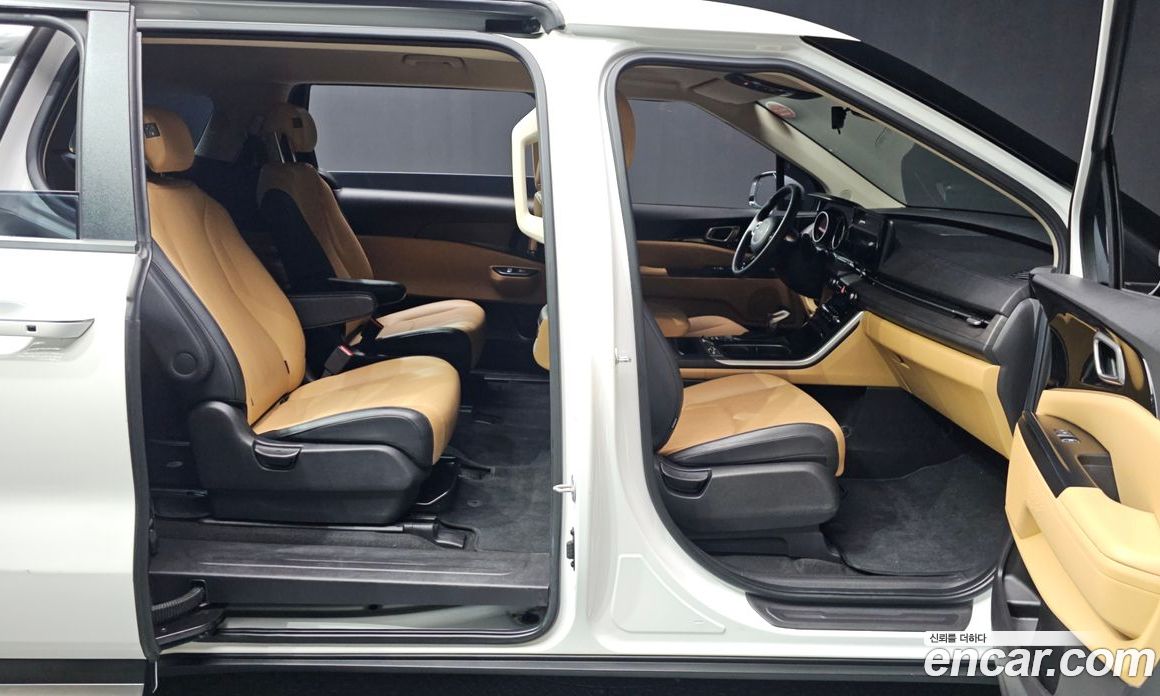 Kia Carnival 4th Gen фото 12