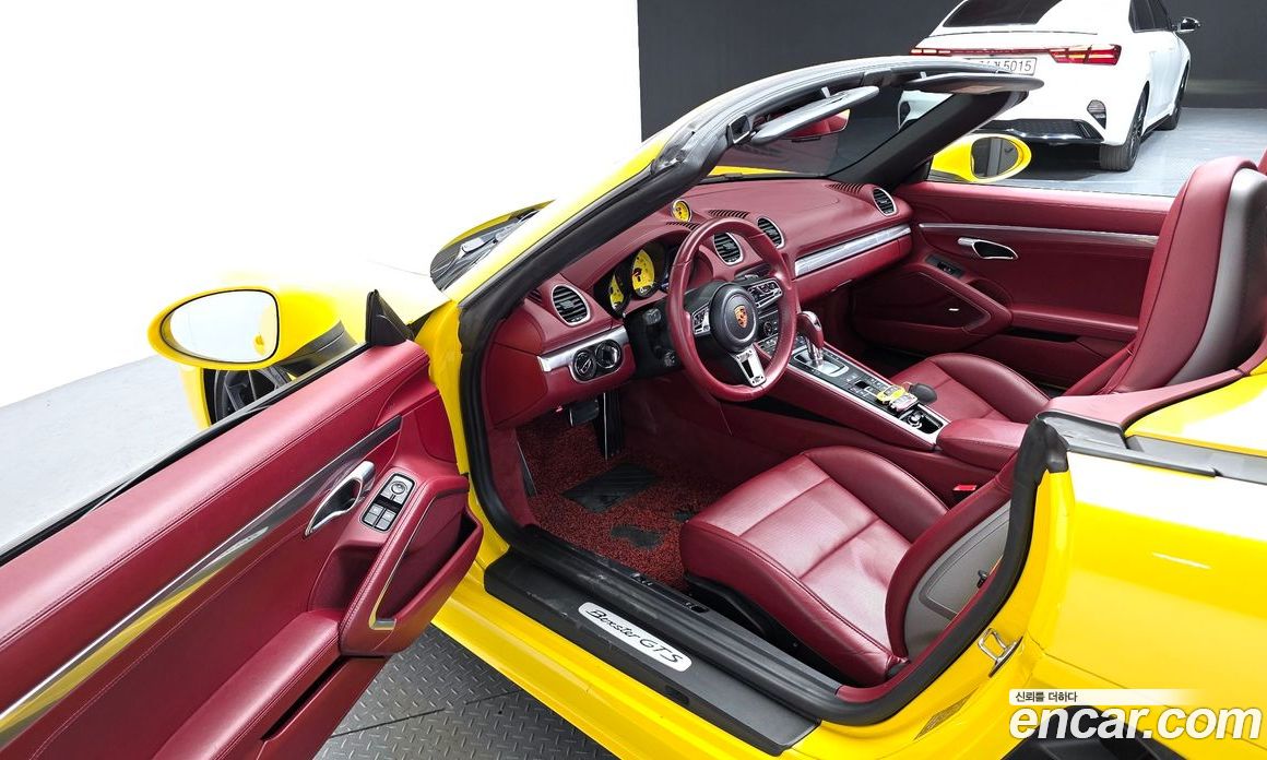 Porsche 718 Boxster фото 11
