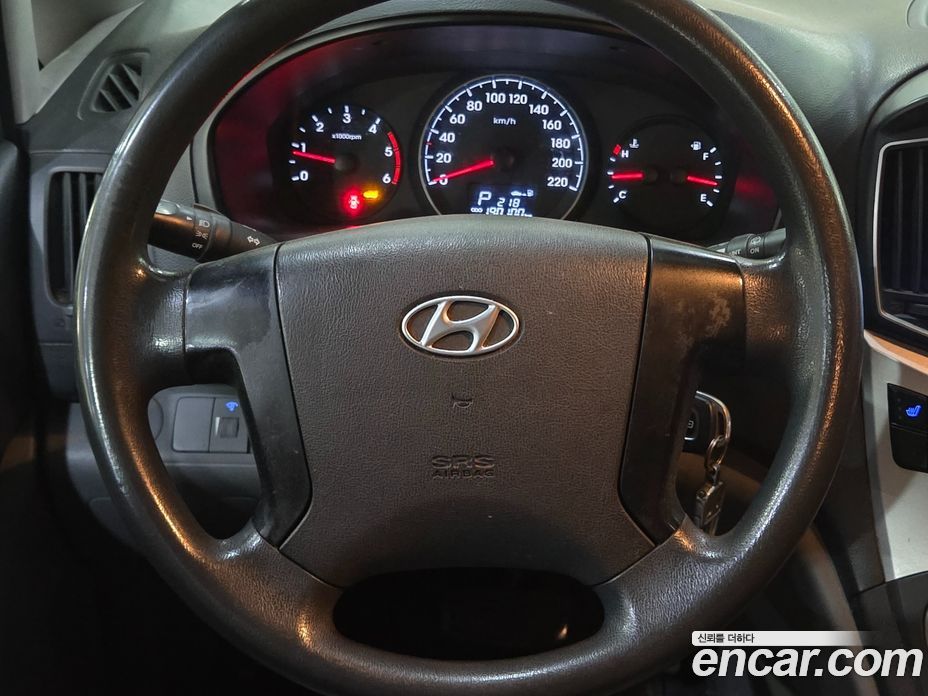 Hyundai Grand Starex фото 10