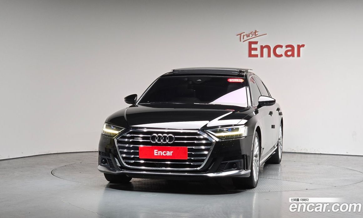 Audi A8 (D5) фото 3