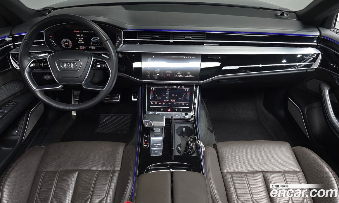 Audi A8 (D5) фото 7