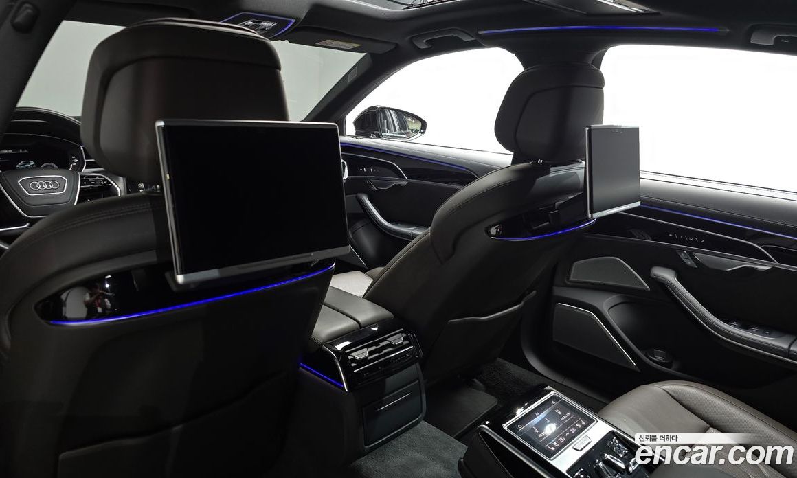 Audi A8 (D5) фото 27