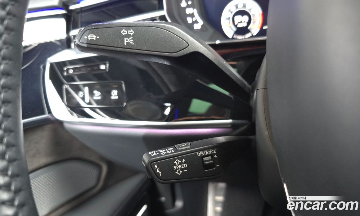 Audi A8 (D5) фото 28