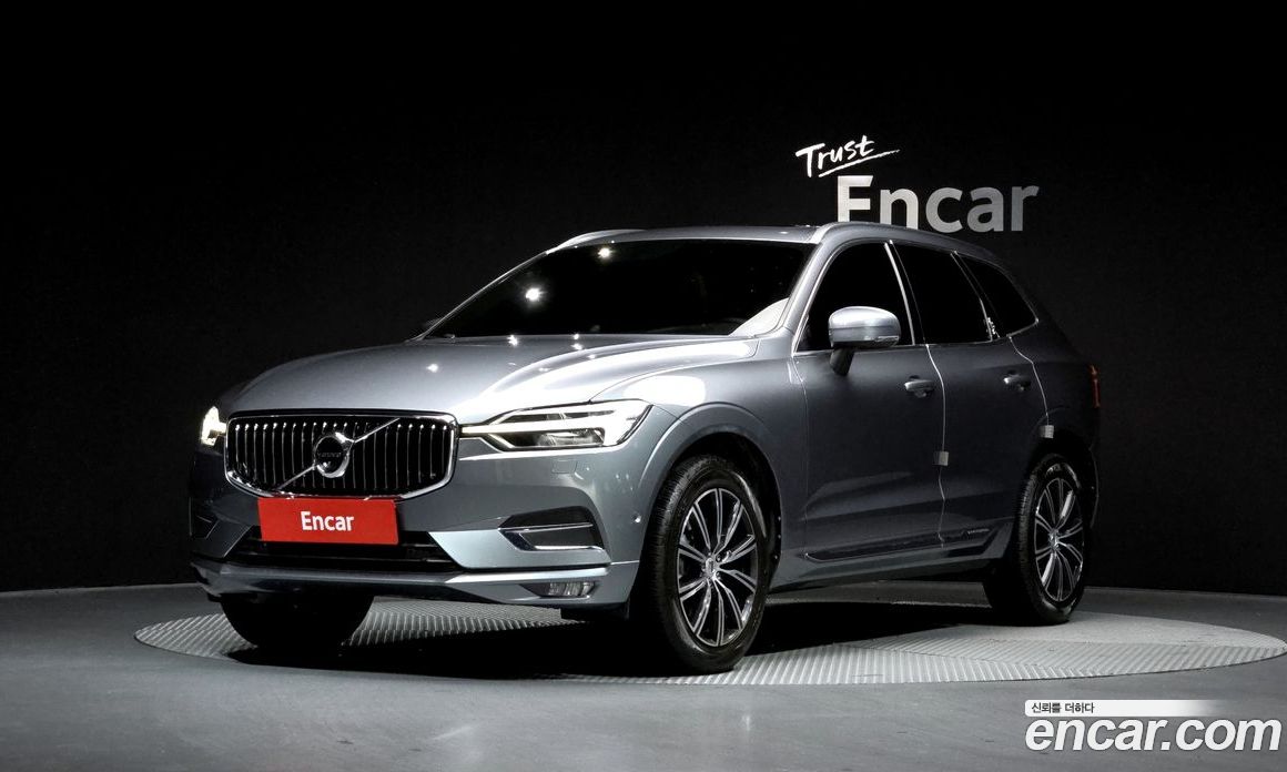 Volvo XC60 2nd Gen фото 3