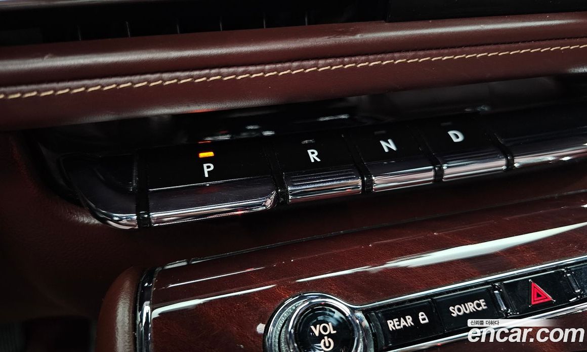 Lincoln Aviator 2nd Gen фото 9