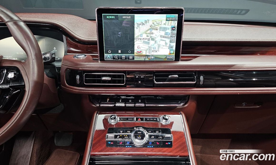 Lincoln Aviator 2nd Gen фото 14