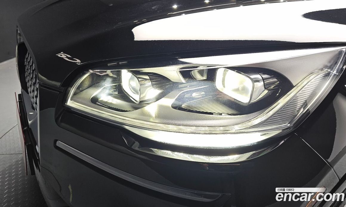 Lincoln Aviator 2nd Gen фото 22