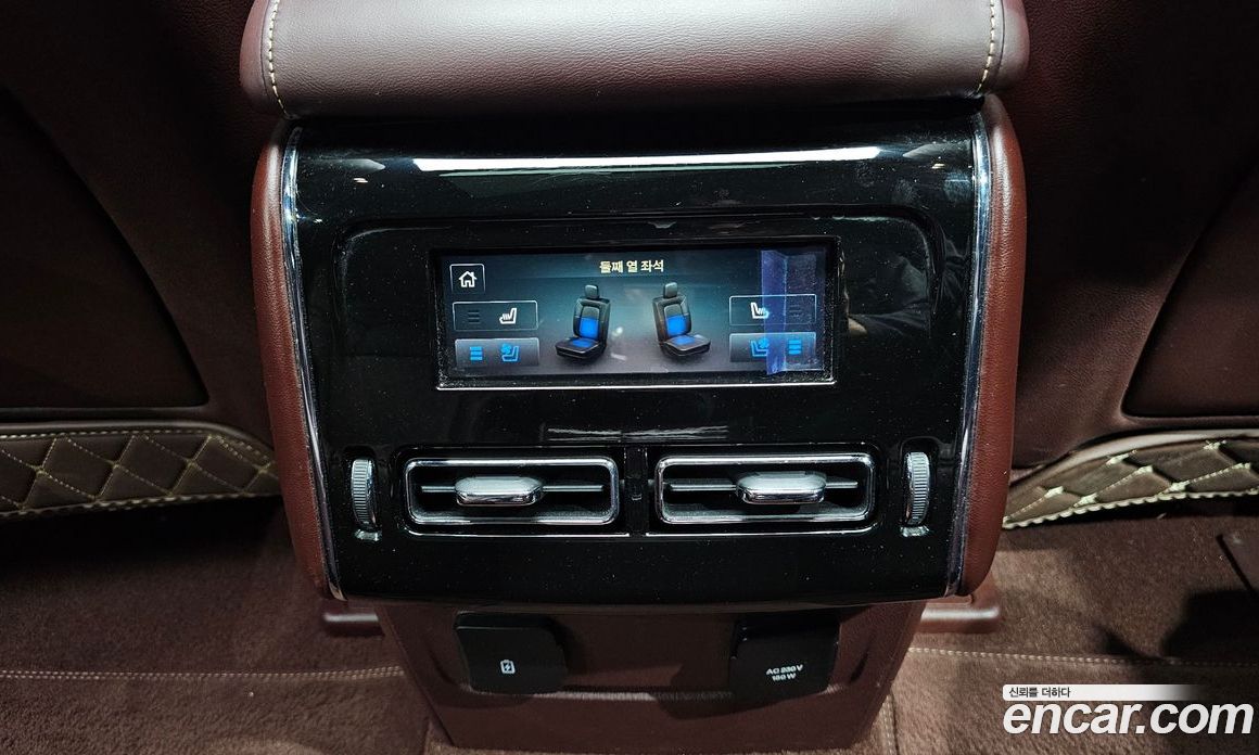 Lincoln Aviator 2nd Gen фото 31