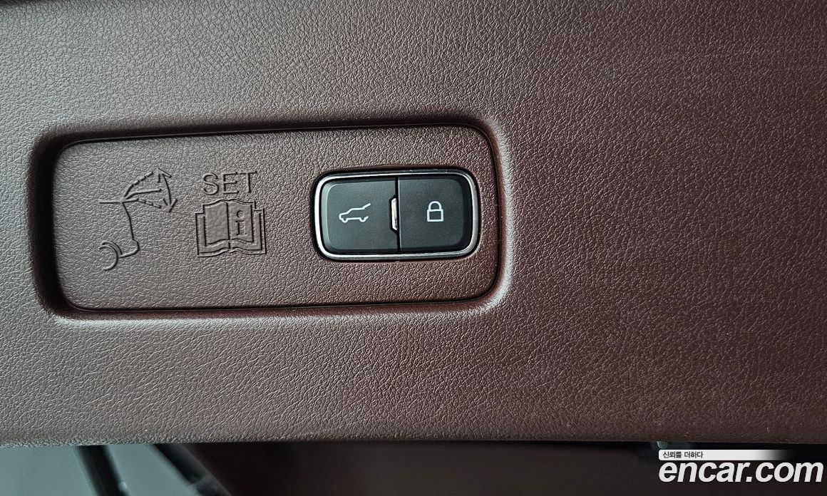 Lincoln Aviator 2nd Gen фото 32