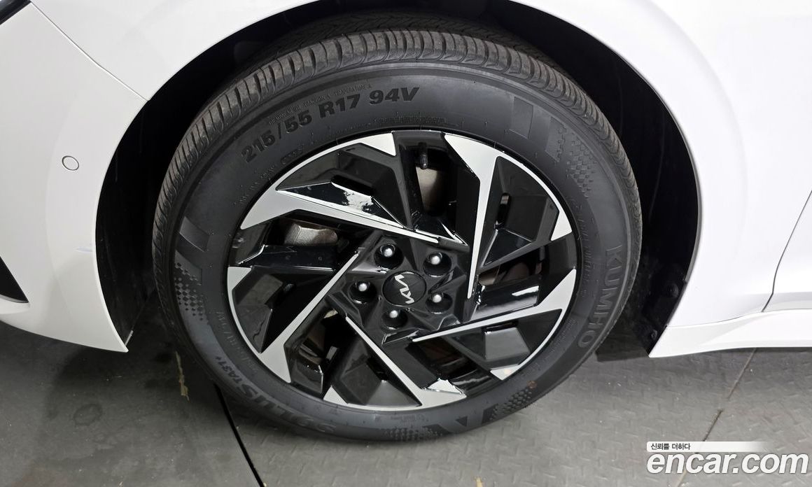 Kia K5 Hybrid 3rd Gen Restyling фото 5