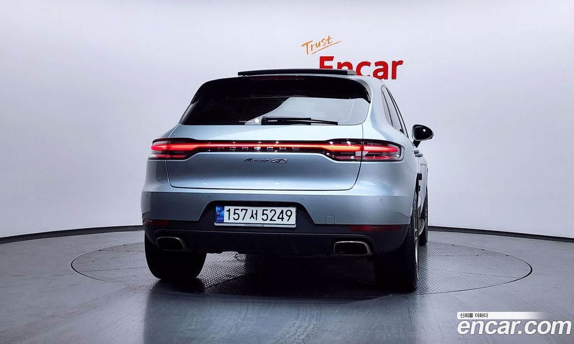 Porsche Macan фото 4