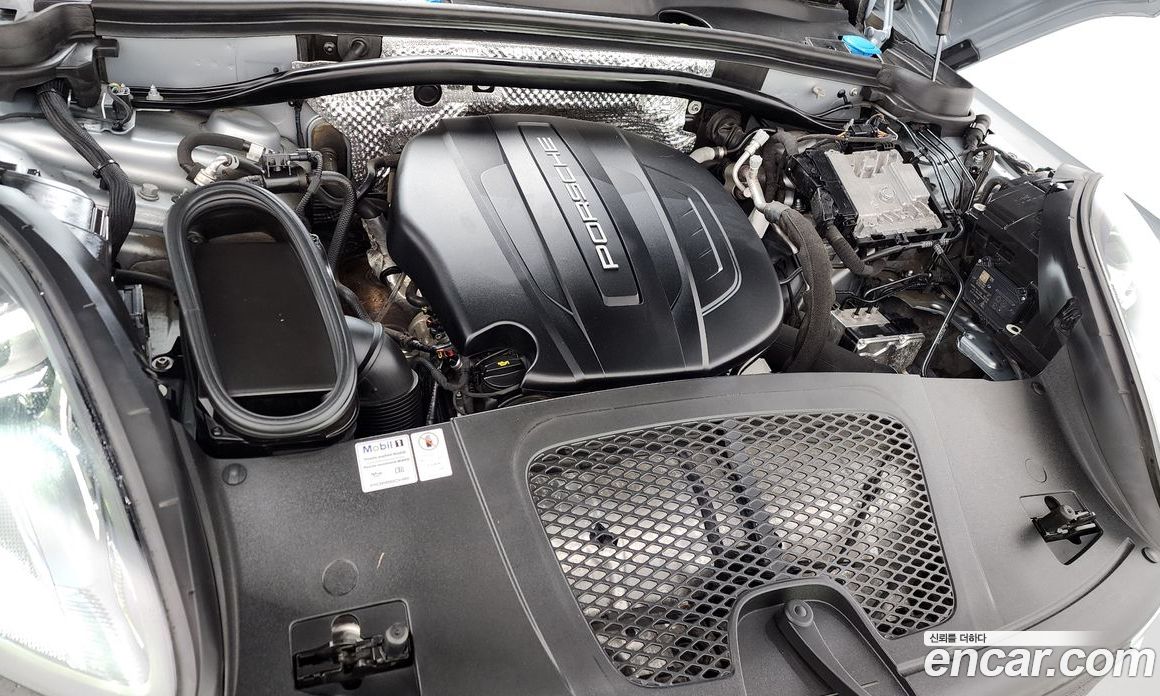 Porsche Macan фото 6