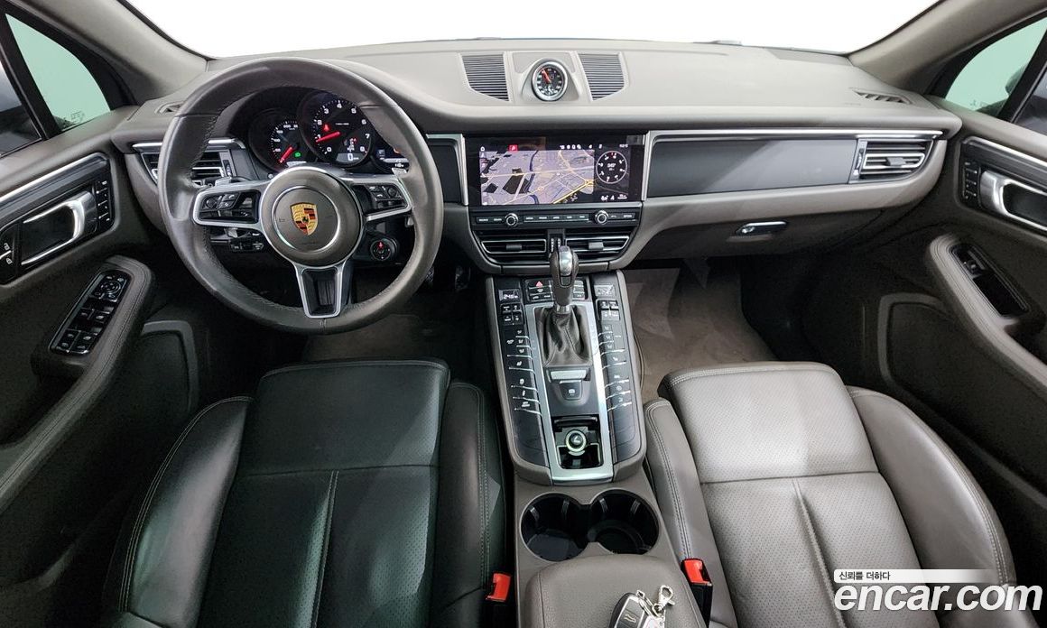 Porsche Macan фото 7