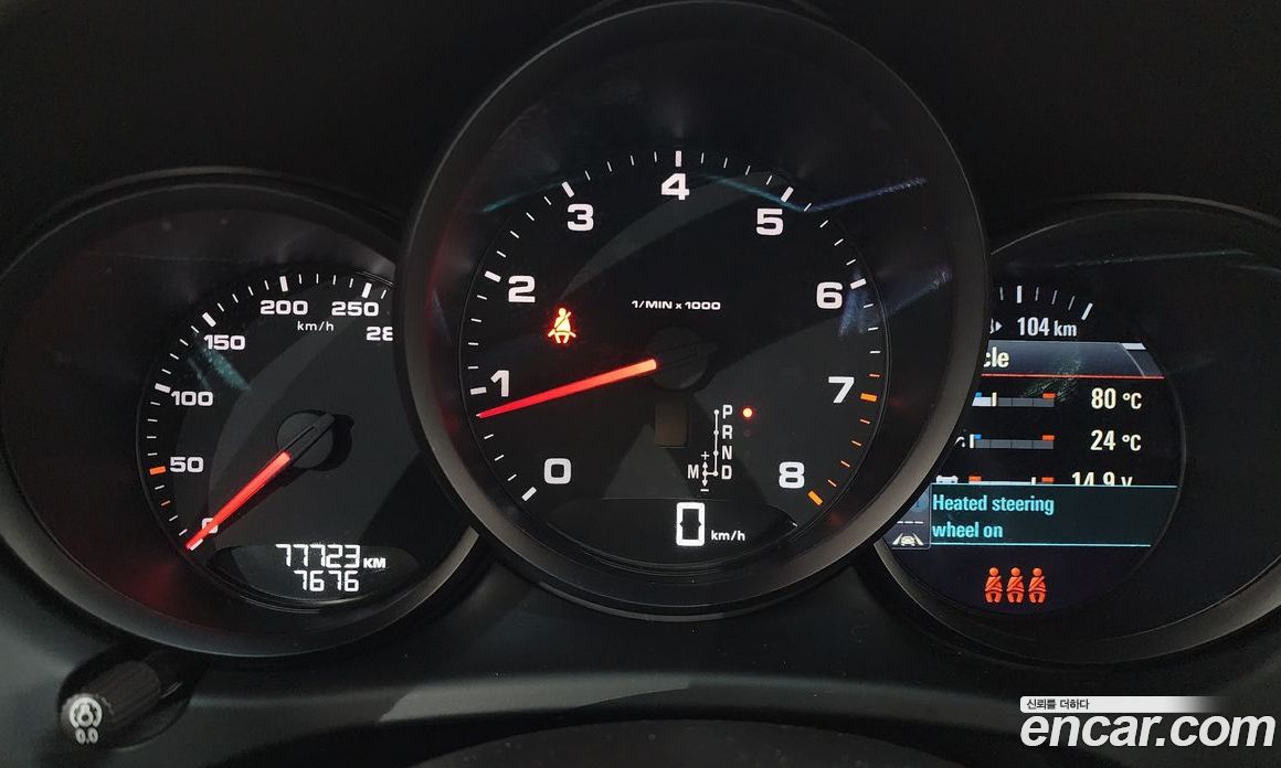 Porsche Macan фото 8