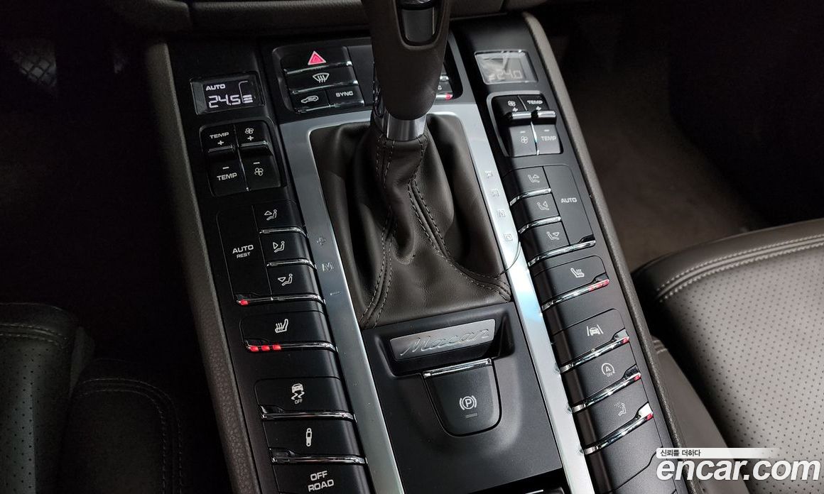 Porsche Macan фото 9