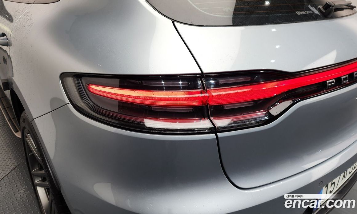 Porsche Macan фото 23