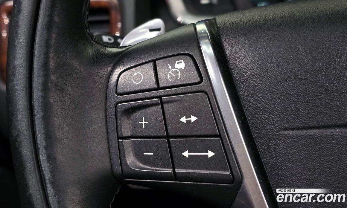 Volvo XC70 фото 15