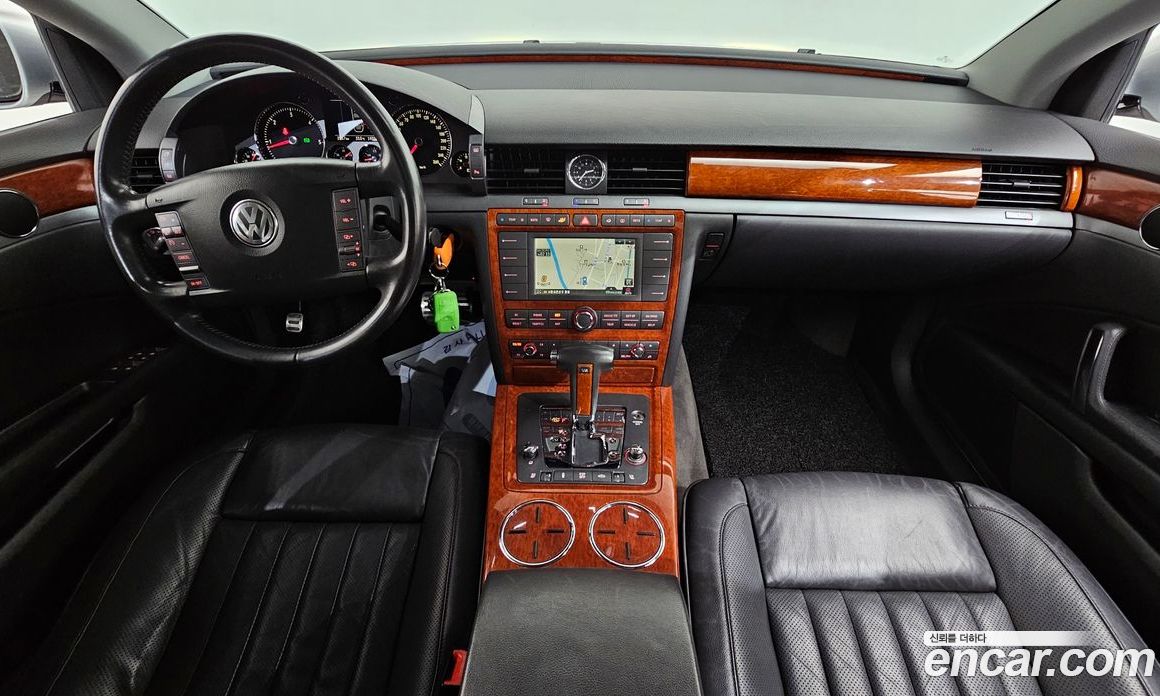 Volkswagen Phaeton фото 7