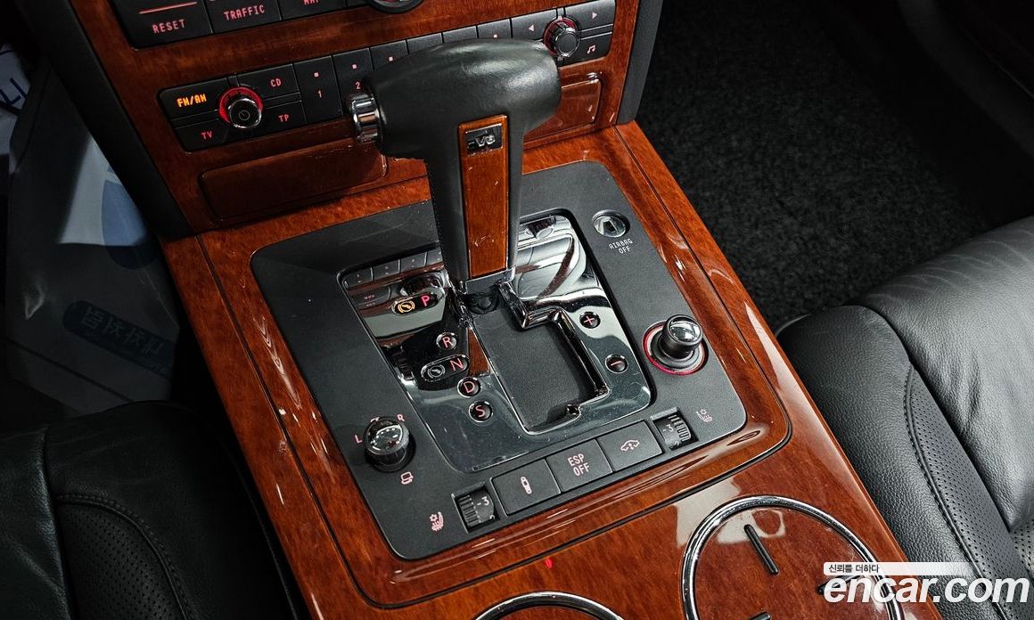 Volkswagen Phaeton фото 9