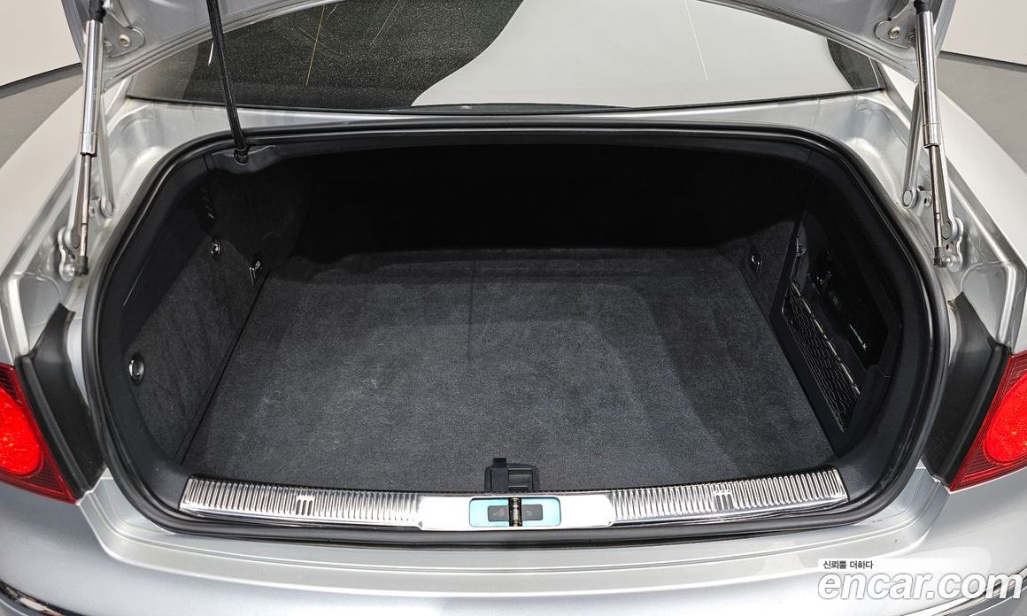 Volkswagen Phaeton фото 18