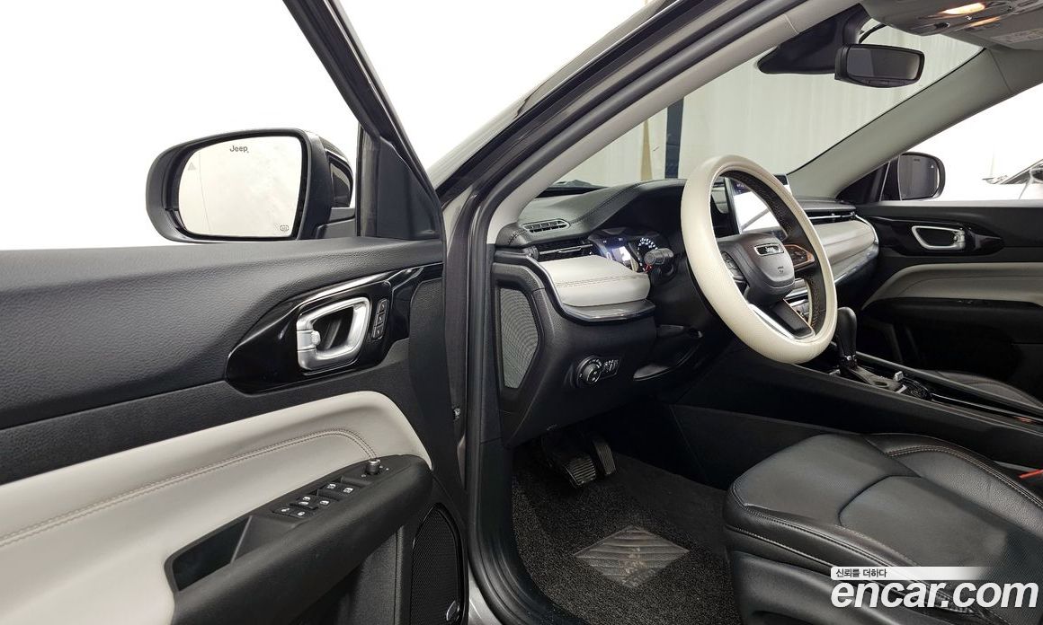Jeep Compass 2nd Gen фото 10