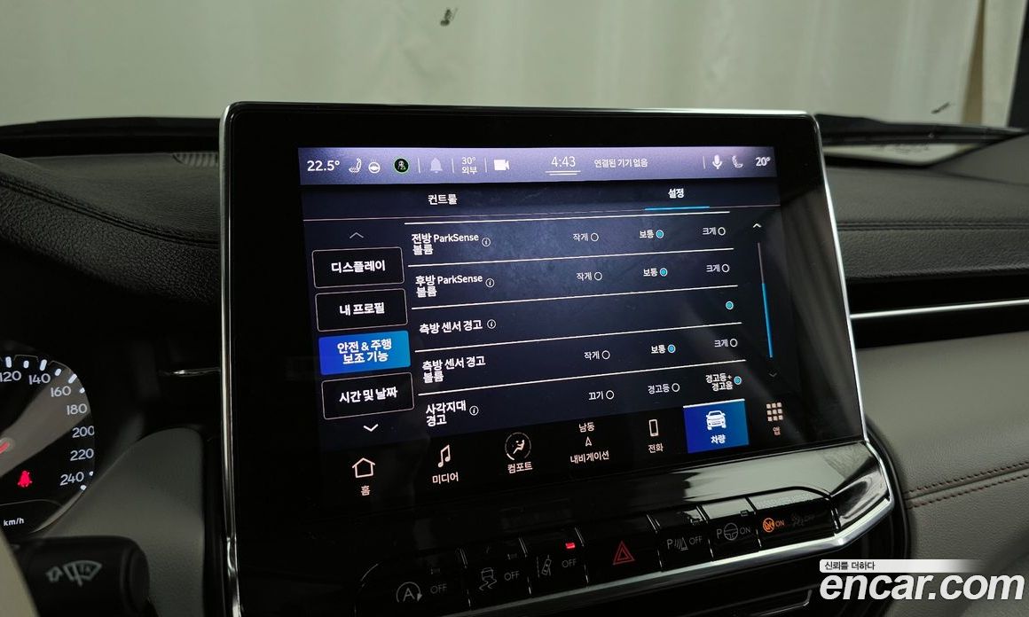Jeep Compass 2nd Gen фото 16